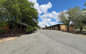 Jumbuck Motel - Oil Friendly Price